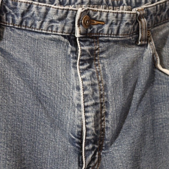 Duluth Trading Company Flex Weekender Relaxed Fit Denim Jean's 42 x 30 - Picture 4 of 12